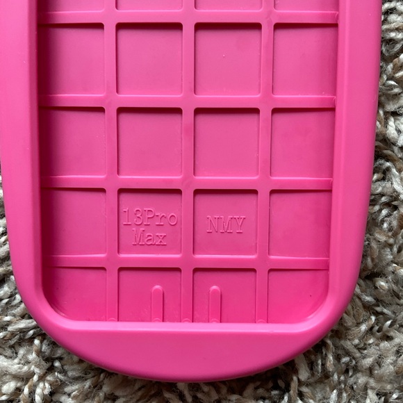 iPhone 13 Pro Max Kawaii Phone Case 3D Silicone Cute Retro Pink Phone - Picture 3 of 5